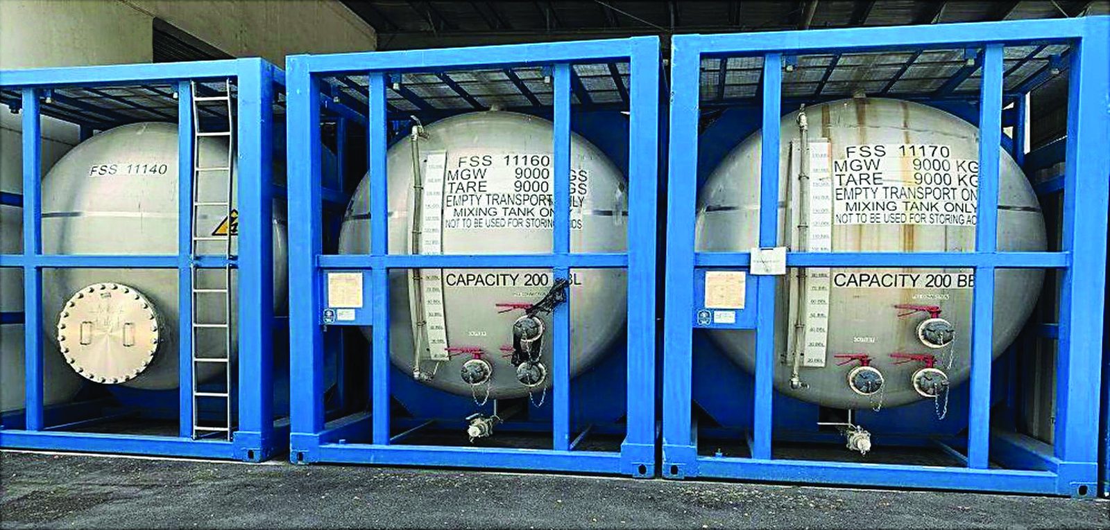 Horizontal water tank vessels in blue frames